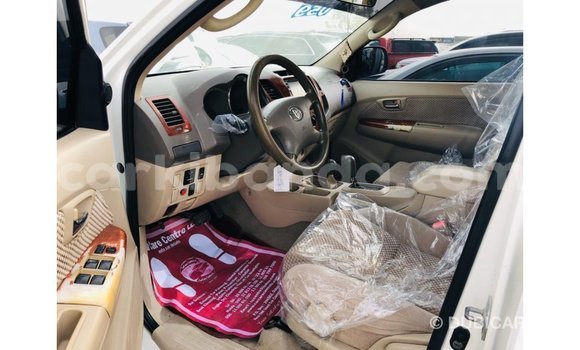 Buy Import Toyota Fortuner White Car in Import - Dubai in Uganda Buy Import Toyota Fortuner White Car in Import - Dubai in Uganda