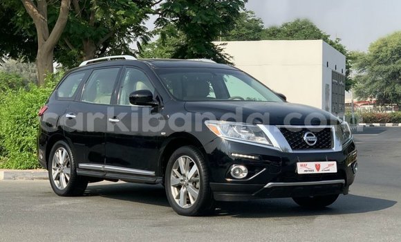 Nunua Imported Nissan Pathfinder Nyeusi Gari ndani ya Import - Dubai nchini Uganda Nunua Imported Nissan Pathfinder Nyeusi Gari ndani ya Import - Dubai nchini Uganda