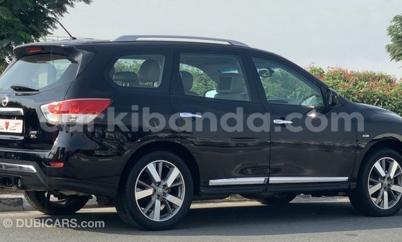 Nunua Imported Nissan Pathfinder Nyeusi Gari ndani ya Import - Dubai nchini Uganda Nunua Imported Nissan Pathfinder Nyeusi Gari ndani ya Import - Dubai nchini Uganda