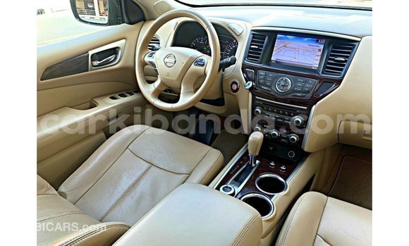 Nunua Imported Nissan Pathfinder Nyeusi Gari ndani ya Import - Dubai nchini Uganda Nunua Imported Nissan Pathfinder Nyeusi Gari ndani ya Import - Dubai nchini Uganda