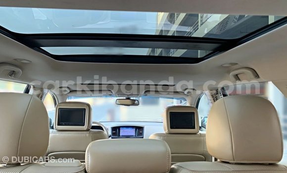 Nunua Imported Nissan Pathfinder Nyeusi Gari ndani ya Import - Dubai nchini Uganda Nunua Imported Nissan Pathfinder Nyeusi Gari ndani ya Import - Dubai nchini Uganda