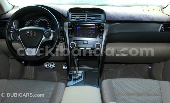 Acheter Import Voiture Toyota Aurion Autre à Import - Dubai, Ouganda Acheter Import Voiture Toyota Aurion Autre à Import - Dubai, Ouganda