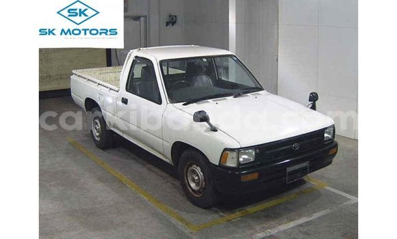 Buy Import Toyota Hilux White Car in Import - Dubai in Uganda