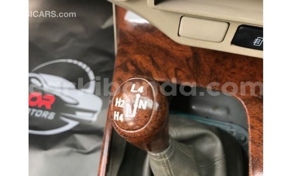 Nunua Imported Toyota Hilux Nyingine Gari ndani ya Import - Dubai nchini Uganda Nunua Imported Toyota Hilux Nyingine Gari ndani ya Import - Dubai nchini Uganda