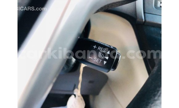 Buy Import Toyota Sienna White Car in Import - Dubai in Uganda Buy Import Toyota Sienna White Car in Import - Dubai in Uganda