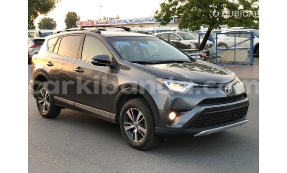 Nunua Imported Toyota 4Runner Nyeusi Gari ndani ya Import - Dubai nchini Uganda Nunua Imported Toyota 4Runner Nyeusi Gari ndani ya Import - Dubai nchini Uganda