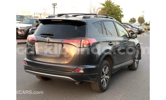 Nunua Imported Toyota 4Runner Nyeusi Gari ndani ya Import - Dubai nchini Uganda Nunua Imported Toyota 4Runner Nyeusi Gari ndani ya Import - Dubai nchini Uganda