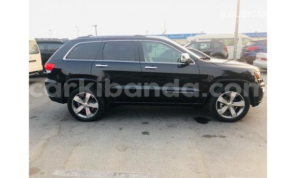 Acheter Import Voiture Jeep Grand Cherokee Noir à Import - Dubai, Ouganda Acheter Import Voiture Jeep Grand Cherokee Noir à Import - Dubai, Ouganda