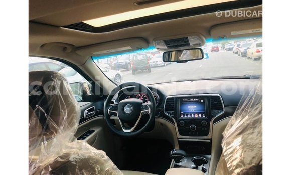 Acheter Import Voiture Jeep Grand Cherokee Noir à Import - Dubai, Ouganda Acheter Import Voiture Jeep Grand Cherokee Noir à Import - Dubai, Ouganda