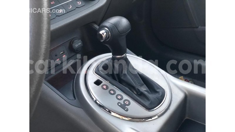 Big with watermark kia sportage uganda import dubai 10962