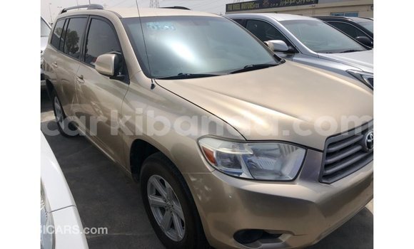 Buy Import Toyota Highlander Other Car in Import - Dubai in Uganda Buy Import Toyota Highlander Other Car in Import - Dubai in Uganda