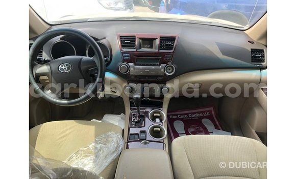 Buy Import Toyota Highlander Other Car in Import - Dubai in Uganda Buy Import Toyota Highlander Other Car in Import - Dubai in Uganda