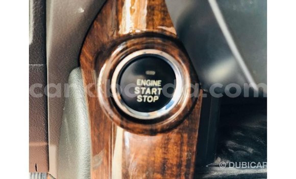 Acheter Import Voiture Toyota Prado Noir à Import - Dubai, Ouganda Acheter Import Voiture Toyota Prado Noir à Import - Dubai, Ouganda