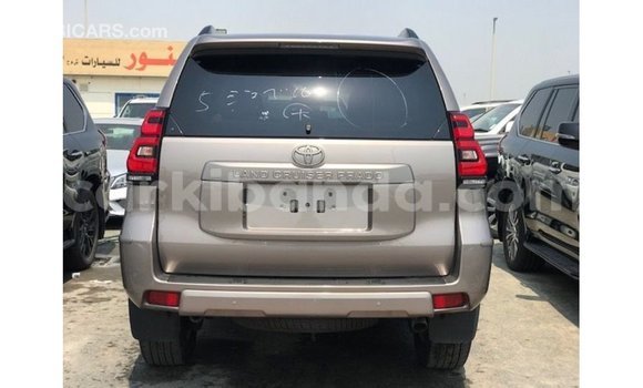 Acheter Import Voiture Toyota Prado Marron à Import - Dubai, Ouganda Acheter Import Voiture Toyota Prado Marron à Import - Dubai, Ouganda