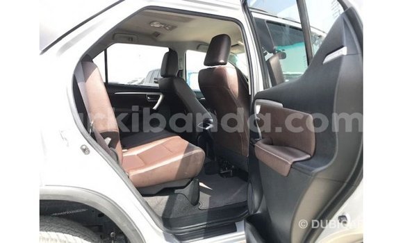 Gura Imported Toyota Fortuner Other Imodoka i Import - Dubai mu Uganda Gura Imported Toyota Fortuner Other Imodoka i Import - Dubai mu Uganda
