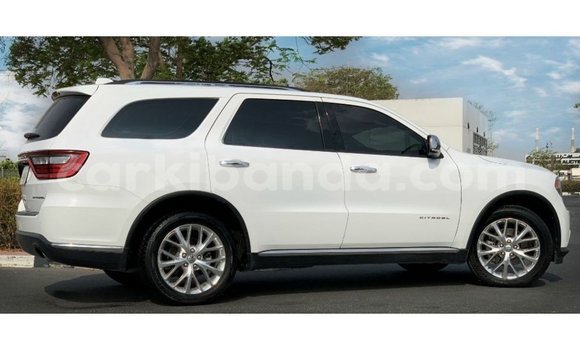 Acheter Import Voiture Dodge Durango Blanc à Import - Dubai, Ouganda Acheter Import Voiture Dodge Durango Blanc à Import - Dubai, Ouganda
