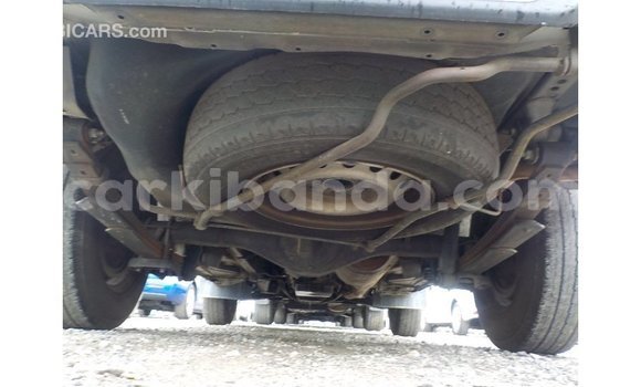 Acheter Import Voiture Toyota Hiace Blanc à Import - Dubai, Ouganda Acheter Import Voiture Toyota Hiace Blanc à Import - Dubai, Ouganda