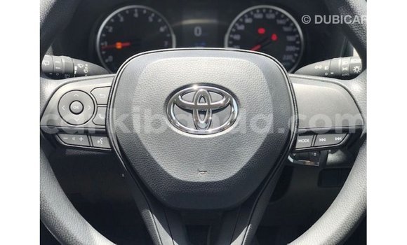 Nunua Imported Toyota 4Runner Nyeupe Gari ndani ya Import - Dubai nchini Uganda Nunua Imported Toyota 4Runner Nyeupe Gari ndani ya Import - Dubai nchini Uganda