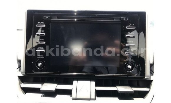 Nunua Imported Toyota 4Runner Nyeupe Gari ndani ya Import - Dubai nchini Uganda Nunua Imported Toyota 4Runner Nyeupe Gari ndani ya Import - Dubai nchini Uganda