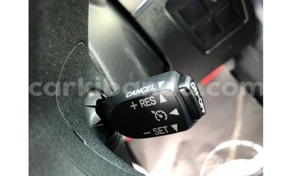 Nunua Imported Toyota Land Cruiser Nyeusi Gari ndani ya Import - Dubai nchini Uganda Nunua Imported Toyota Land Cruiser Nyeusi Gari ndani ya Import - Dubai nchini Uganda