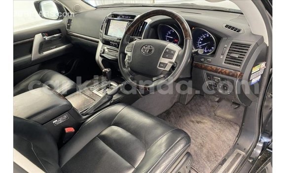 Nunua Imported Toyota Land Cruiser Nyeusi Gari ndani ya Import - Dubai nchini Uganda Nunua Imported Toyota Land Cruiser Nyeusi Gari ndani ya Import - Dubai nchini Uganda