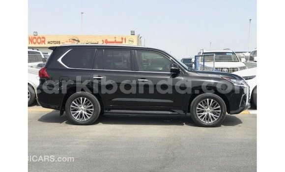 Gura Imported Lexus LX Black Imodoka i Import - Dubai mu Uganda Gura Imported Lexus LX Black Imodoka i Import - Dubai mu Uganda