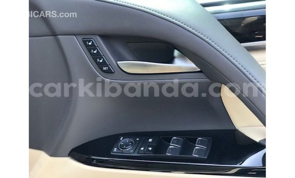 Gura Imported Lexus LX Black Imodoka i Import - Dubai mu Uganda Gura Imported Lexus LX Black Imodoka i Import - Dubai mu Uganda