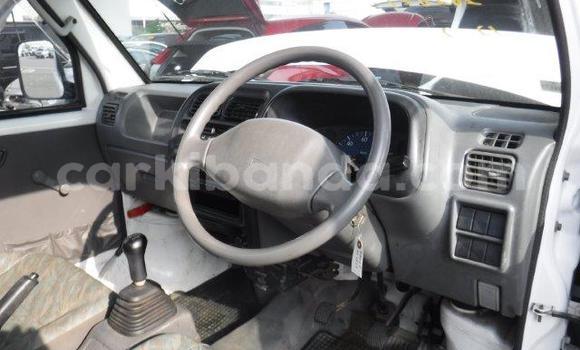 Acheter Occasion Utilitaire Suzuki Carry Blanc à Kampala, Ouganda Acheter Occasion Utilitaire Suzuki Carry Blanc à Kampala, Ouganda