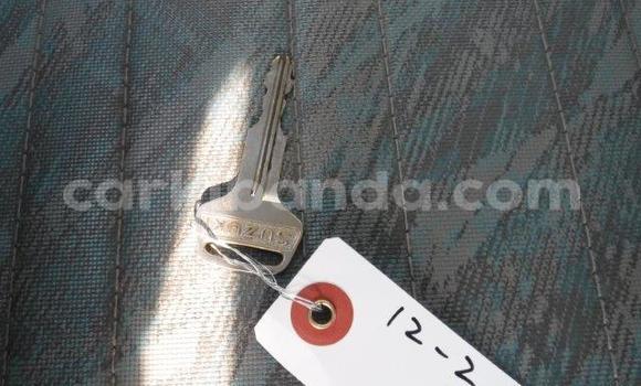 Acheter Occasion Utilitaire Suzuki Carry Blanc à Kampala, Ouganda Acheter Occasion Utilitaire Suzuki Carry Blanc à Kampala, Ouganda