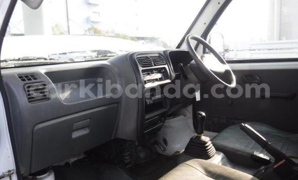 Acheter Occasion Utilitaire Suzuki Carry Blanc à Kampala, Ouganda Acheter Occasion Utilitaire Suzuki Carry Blanc à Kampala, Ouganda