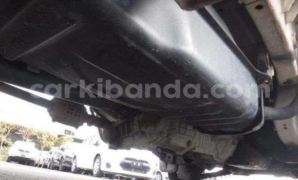 Acheter Occasion Utilitaire Suzuki Carry Blanc à Kampala, Ouganda Acheter Occasion Utilitaire Suzuki Carry Blanc à Kampala, Ouganda