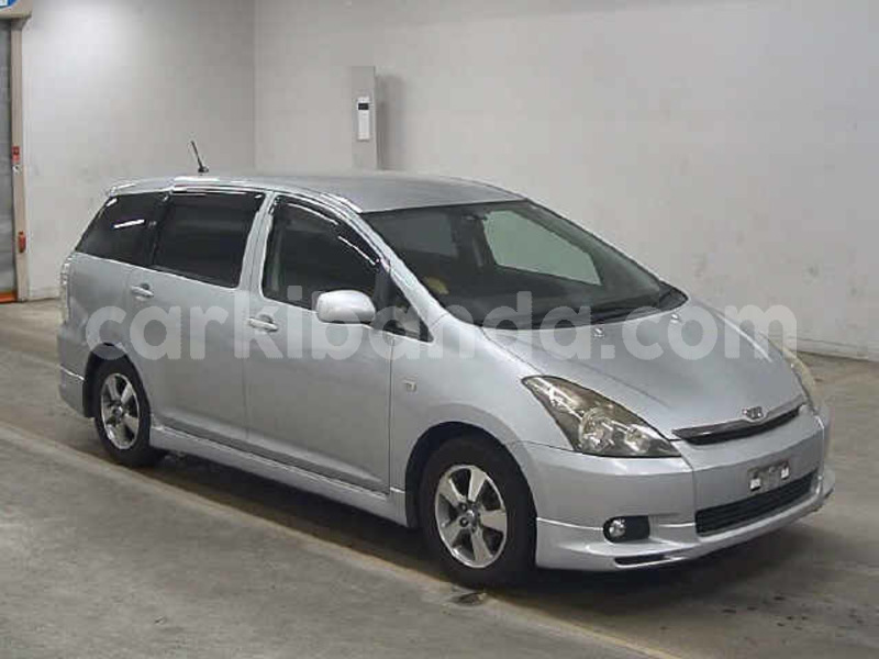 Big with watermark f