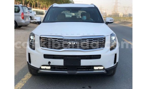 Acheter Import Voiture Kia Carens Blanc à Import - Dubai, Ouganda