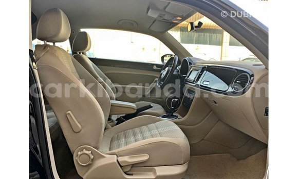 Nunua Imported Volkswagen Beetle Nyeusi Gari ndani ya Import - Dubai nchini Uganda Nunua Imported Volkswagen Beetle Nyeusi Gari ndani ya Import - Dubai nchini Uganda