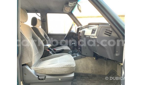 Nunua Imported Nissan Patrol Bluu Gari ndani ya Import - Dubai nchini Uganda Nunua Imported Nissan Patrol Bluu Gari ndani ya Import - Dubai nchini Uganda