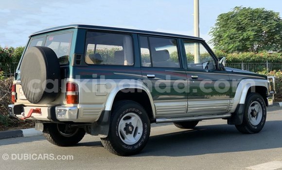 Nunua Imported Nissan Patrol Bluu Gari ndani ya Import - Dubai nchini Uganda Nunua Imported Nissan Patrol Bluu Gari ndani ya Import - Dubai nchini Uganda