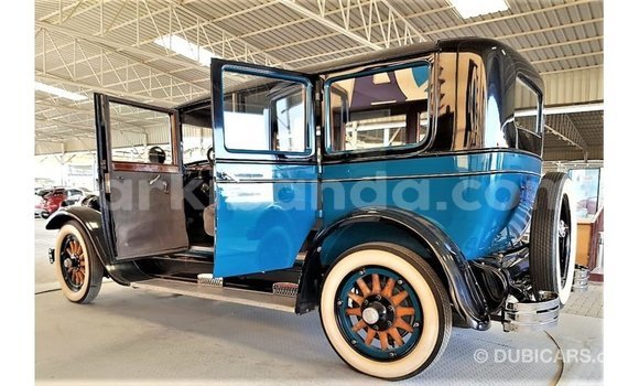 Buy Import Buick Electra Blue Car in Import - Dubai in Uganda Buy Import Buick Electra Blue Car in Import - Dubai in Uganda