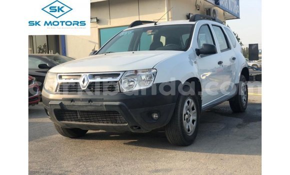 Buy Import Renault Duster White Car in Import - Dubai in Uganda