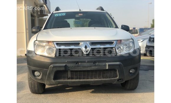 Acheter Import Voiture Renault Duster Blanc à Import - Dubai, Ouganda Acheter Import Voiture Renault Duster Blanc à Import - Dubai, Ouganda