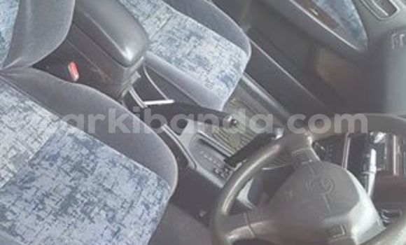 Acheter Occasion Voiture Toyota Premio Gris à Kampala, Ouganda Acheter Occasion Voiture Toyota Premio Gris à Kampala, Ouganda