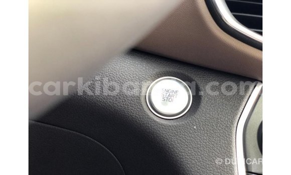 Acheter Import Voiture Hyundai Santa Fe Rouge à Import - Dubai, Ouganda Acheter Import Voiture Hyundai Santa Fe Rouge à Import - Dubai, Ouganda