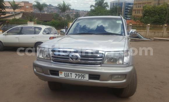 Buy Used Toyota Land Cruiser Silver Car in Kampala in Uganda Buy Used Toyota Land Cruiser Silver Car in Kampala in Uganda