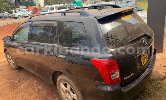 Nunua Ilio tumika Toyota Fielder Nyeusi Gari ndani ya Kampala nchini Uganda Nunua Ilio tumika Toyota Fielder Nyeusi Gari ndani ya Kampala nchini Uganda