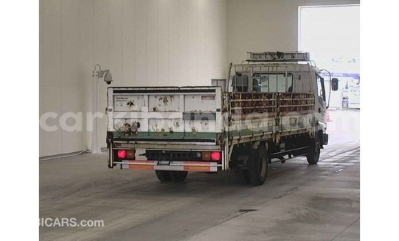 Acheter Import Voiture Isuzu Rodeo Blanc à Import - Dubai, Ouganda Acheter Import Voiture Isuzu Rodeo Blanc à Import - Dubai, Ouganda