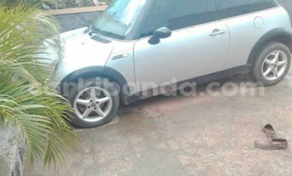 Acheter Occasion Voiture MINI Cooper Gris à Kampala, Ouganda Acheter Occasion Voiture MINI Cooper Gris à Kampala, Ouganda