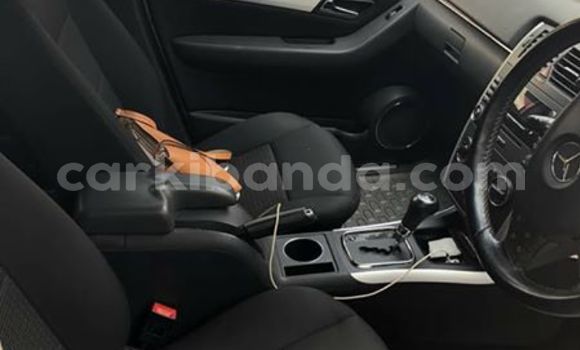 Acheter Occasion Voiture Mercedes‒Benz B–Class Gris à Kampala, Ouganda Acheter Occasion Voiture Mercedes‒Benz B–Class Gris à Kampala, Ouganda