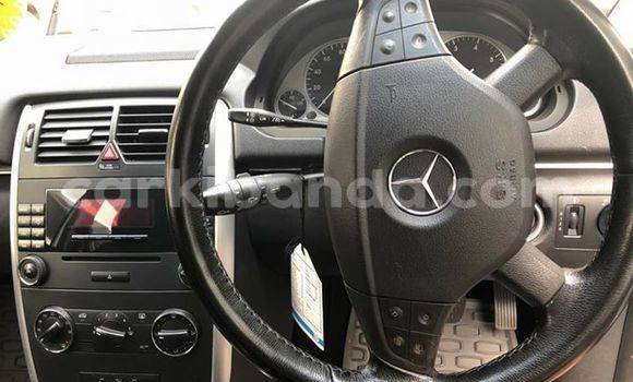 Acheter Occasion Voiture Mercedes‒Benz B–Class Gris à Kampala, Ouganda Acheter Occasion Voiture Mercedes‒Benz B–Class Gris à Kampala, Ouganda