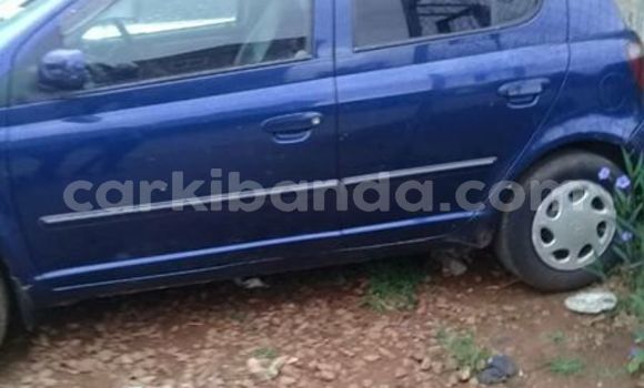 Acheter Occasion Voiture Toyota Vitz Bleu à Kampala, Ouganda Acheter Occasion Voiture Toyota Vitz Bleu à Kampala, Ouganda