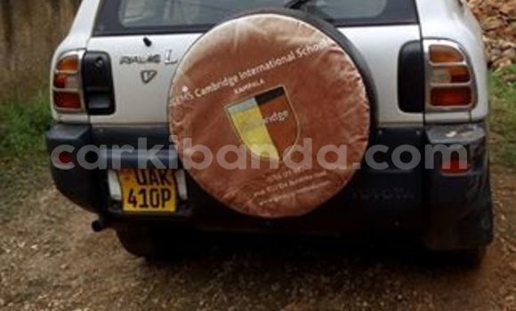Buy Used Toyota RAV4 White Car in Kampala in Uganda Buy Used Toyota RAV4 White Car in Kampala in Uganda