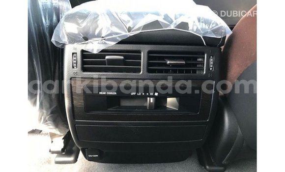 Gura Imported Toyota Land Cruiser Black Imodoka i Import - Dubai mu Uganda Gura Imported Toyota Land Cruiser Black Imodoka i Import - Dubai mu Uganda